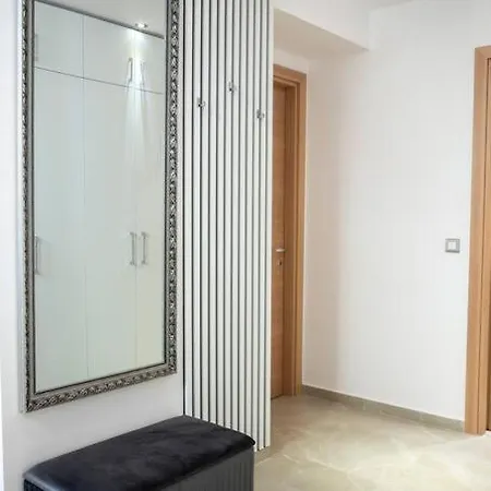 Apartment Luxury 2 Bedroom