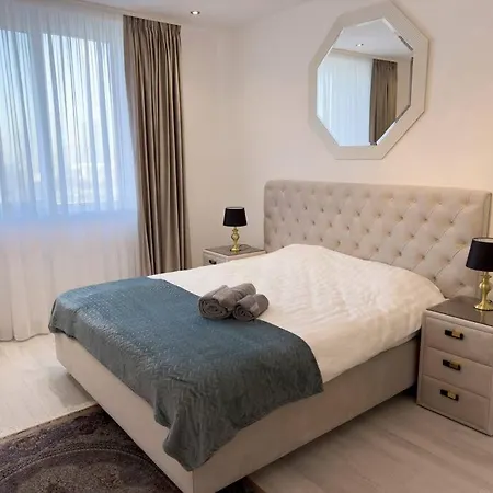 Luxury 2 Bedroom Апартаменты