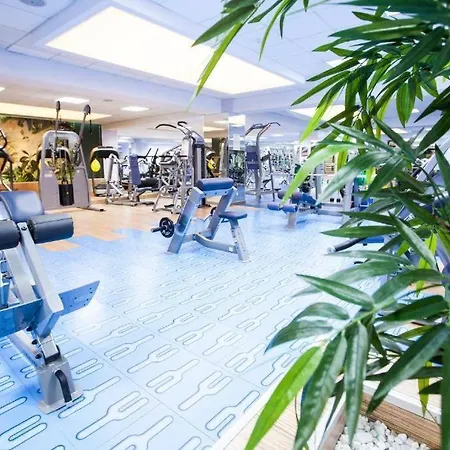 Luxury 2 Bedroom Бухарест