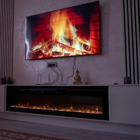 Luxury 2 Bedroom Apartament